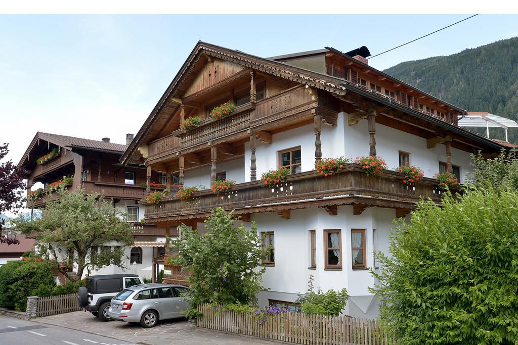 Haus Gaisberger Apartment Mayrhofen Exterior photo